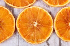 Slices of dried orange on old wooden background 이미지 (495928384) - 게티이미지뱅크 Slices of dried orange on old wooden... 