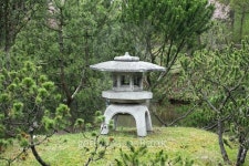 tone lantern in Japanese garden 이미지 (478234380) - 게티이미지뱅크 tone lantern in Japanese garden