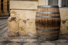 The old oak wine barrel  on street. 이미지 (480649688) - 게티이미지뱅크 The old oak wine barrel  on street.