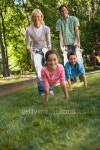 Family playing in the park 이미지 (78462895) - 게티이미지뱅크 Family playing in the park