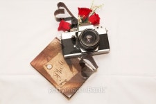 Old vintage photo with roses and Photo album 이미지 (512158988) - 게티이미지뱅크 Old vintage photo with roses and Photo album