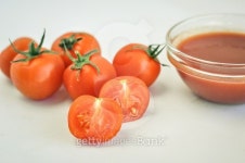 Cherry tomatoes and tomato sause, paste 이미지 (509637338) - 게티이미지뱅크 Cherry tomatoes and tomato sause, paste