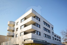 Modern residential building, Facade of new low-energy house 이미지 (503812388) - 게티이미지뱅크 Modern residential building... 
