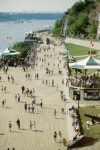 People walking on boardwalk in Dufferin Terrace 이미지 (92824142) - 게티이미지뱅크 People walking on boardwalk in Dufferin... 
