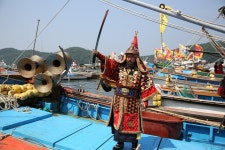 [둘레길 사랑과 여행] 제54회 통영한산대첩축제 통제영전통무예 시연... 사랑과 여행] 제54회 통영한산대첩축제 통제영전통무예 시연 / 통영축제