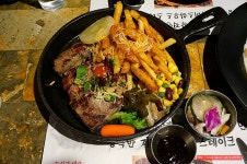 (신촌 맛집)9,900원 신촌 스테이크 맛집(지미스 하우스) - 아시아투데이 [서비의 맛집] (신촌 맛집)9,900원 신촌 스테이크 맛집(지미스 하우스)