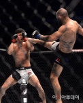 [UFC 서울]최두호 ‘화끈하게 1R TKO 승’ - 아시아투데이 [UFC 서울]최두호 ‘화끈하게 1R TKO 승’