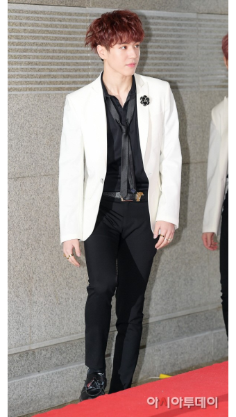 [포토]갓세븐 유겸 ‘훈훈한 비주얼’(SBS가요대전) - 아시아투데이 [포토]갓세븐 유겸 ‘훈훈한 비주얼’(SBS가요대전)