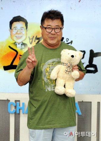 백일섭 나이 관심 집중…이정길·윤정희·손숙 등과 동갑 - 아시아투데이 백일섭 나이 관심 집중…이정길·윤정희·손숙 등과 동갑