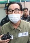 검찰, ‘뇌물수수·8년 잠적’ 최규호 전 전북교육감 구속기소 - 아시아투데이 검찰, ‘뇌물수수·8년 잠적’ 최규호 전 전북교육감 구속기소