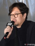 [포토]남산의 부장들, 연출 소감 밝히는 우민호 감독 - 아시아투데이 [포토]남산의 부장들, 연출 소감 밝히는 우민호 감독