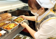 이마트, ‘진미채·매콤멸치 닭강정’ 등 이색요리로 즉석조리 코너 인기 맛집 등극 - 아시아투데이 이마트, ‘진미채·매콤멸치 닭강정’ 등... 
