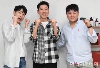 [포토] 안성훈-영기-김호중, 유튜브 10만돌파! - 아시아투데이 [포토] 안성훈-영기-김호중, 유튜브 10만돌파!