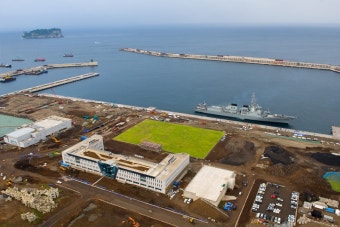 제주해군기지 첫 군함 입항! 빙고~~!!! - 유용원의 군사세계