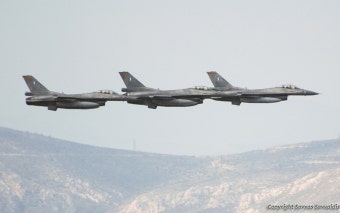 2009 그리스 독립기념일 - 그리스 공군 F-16C 전투기 - 유용원의 군사세계 2009 그리스 독립기념일 - 그리스 공군 F-16C 전투기