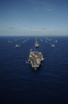 RIMPAC 2010 대형태극기를 달고 참가함정들과 함께 항진중인 세종대... RIMPAC 2010 대형태극기를 달고 참가함정들과 함께 항진중인 세종대왕함