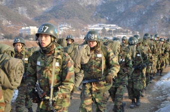 사망 훈련병 같은 소대...에 관한 네이버 댓글..무한공감해서 퍼옴.. - 유용원의 군사세계 사망 훈련병 같은 소대...에 관한 네이버 댓글.....