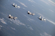 편대비행중인 러시아 공군 Su-27SM 전투기와 MiG-31BM 요격기 - 유용원의 군사세계 편대비행중인 러시아 공군 Su-27SM 전투기와 MiG-31BM... 