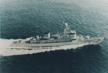 BEMIL 사진 자료실 - BEMIL 군사세계 대구급 호위함 4번함 동해함 (FFG-822) 진수