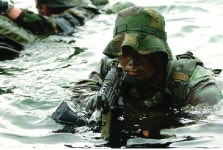 [한국의 특수부대 ②] \불가능은 없다!\ 해군의 UDT(Underwater Demolition Team) - 유용원의 군사세계
