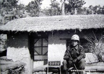 1957년 해병대 중대장실 - 유용원의 군사세계