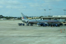 아메리칸 에어라인(AA) B737-800 - 유용원의 군사세계