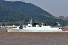 중 056型 코르벳 585艦 號 20140104-1 - 유용원의 군사세계