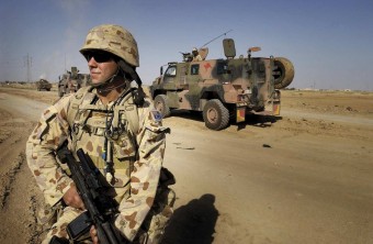 이라크에 배치된 호주군의 부쉬마스터장갑차 - 유용원의 군사세계 이라크에 배치된 호주군의 부쉬마스터장갑차