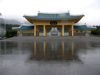 현충원에서 - 유용원의 군사세계 현충원에서