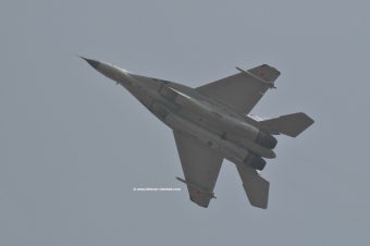 Aero India 2009 - 러시아 MiG-35D 전투기-6 - 유용원의 군사세계 Aero India 2009 - 러시아 MiG-35D 전투기-6