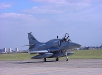 BEMIL 사진 자료실 - BEMIL 군사세계 수개국에 판매된 A-4 Skyhawk 공격기