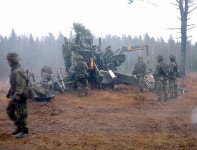 BEMIL 아카이브 - 유용원의 군사세계 스웨덴 FH-77 155mm 곡사포 20090119-1