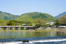 아라시야마에 도착하다