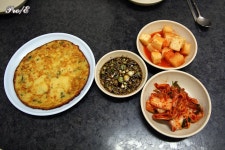 [부천 맛집/오정구]두미 만두집의 만두국과 순두부, 빈대떡