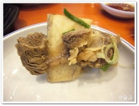 늠뇌골(평촌/범계역)...육회, 돼지갈비, 갈비탕...