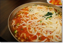 [부산/당감동] 쫄깃한 면발의 온국수 - 3代 수산국수 - 