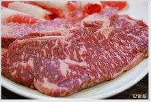 롯데정육마트식당(수원시/화서동) ... 한우모듬과 육회 ...