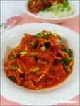 매콤한 돼지고기 콩나물찜을 밥위에 올려 쓱쓱 비벼먹는맛~넘흐 맛있어요~돼지고기 콩나물찜 덮밥 - 10만개의 레시피, 메뉴판키친 요리판