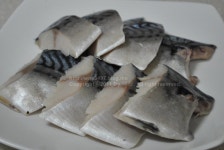 묵은지에 돌돌말아 고등어묵은지조림 - 10만개의 레시피, 메뉴판키친 요리판