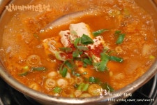 더 김치찌개 - 신촌 김치찌개