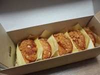 [대전명물] 성심당 튀김소보로 :: 줄서서 먹는 그 맛!