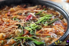 나들이 삼아 행주산성 맛집 유림가든에서 맛본 메기매운탕 
