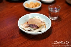 [부산자갈치맛집] 자갈치시장에서 유명한 밍크고래 맛집 ~ 복진고래고기