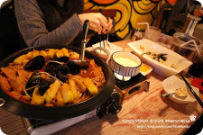 강남 퓨전분식집 버벅이네 치즈 크림 해산물 떡파게티 짱!