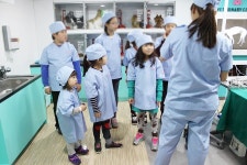 미로동물애견센터 | 방학때 아이와 가고 싶은 곳 리틀소시움 (동물병원,뷰티살롱,베이커리)
