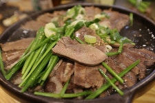 건강을 위한 국내산 한우 수육 한 접시 뚝딱!/숙대맛집 나주곰탕