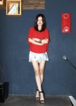 요새 완전 리즈 찍고 있는 자체발광 오피스의 고아성 ♥