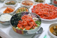 제천 청풍호, 청풍 맛집 싱싱한 송어회덮밥 과 신선한 산채비빕밥 맛의 비결