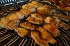 무한리필에 질좋고 두툼한 훈제 통삼겹살!/ 전북대 맛집 돈대길