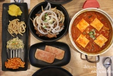 송내역 밥집 밥장인돼지찌개 점심 식사!